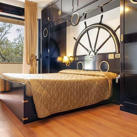 Hotel Villa Lo Scoglietto Сан Винченцо Екстериор снимка