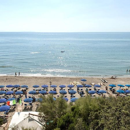 Hotel Villa Lo Scoglietto Сан Винченцо Екстериор снимка