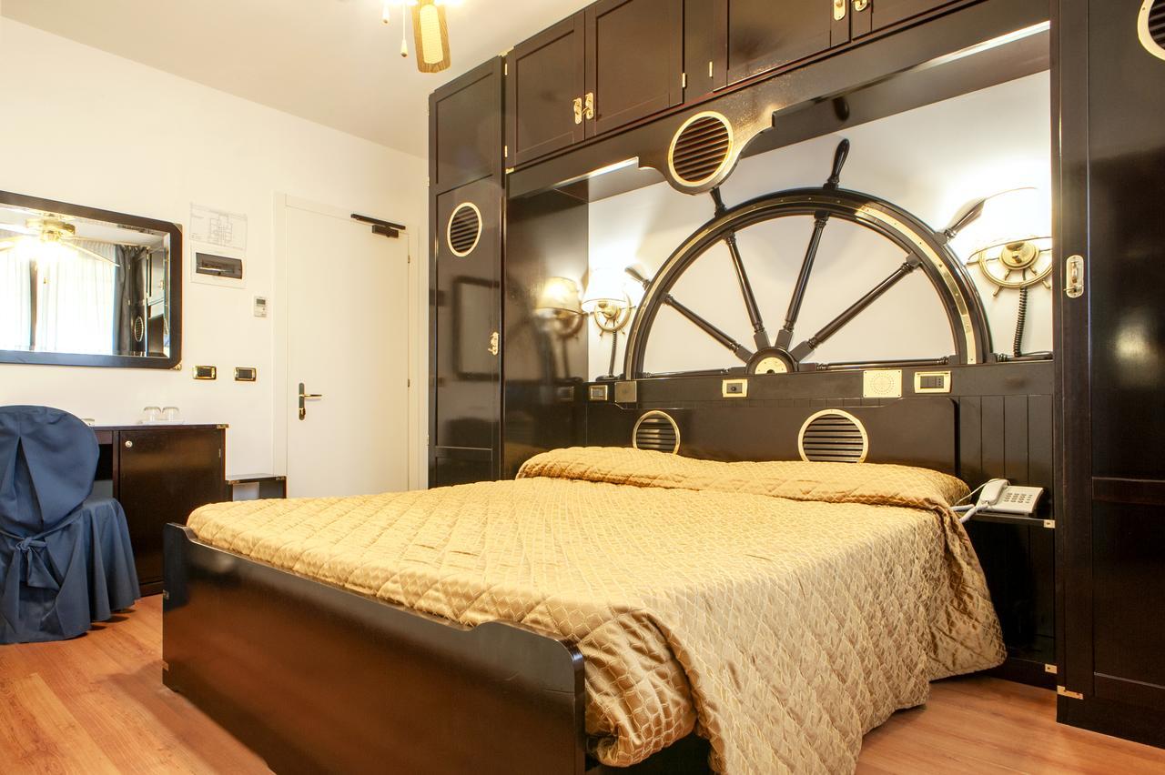 Hotel Villa Lo Scoglietto Сан Винченцо Екстериор снимка