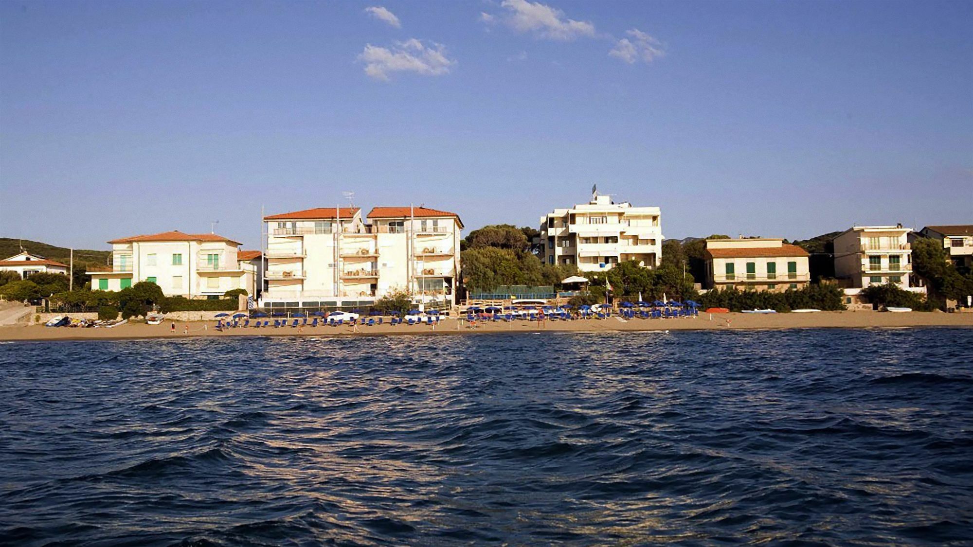 Hotel Villa Lo Scoglietto Сан Винченцо Екстериор снимка